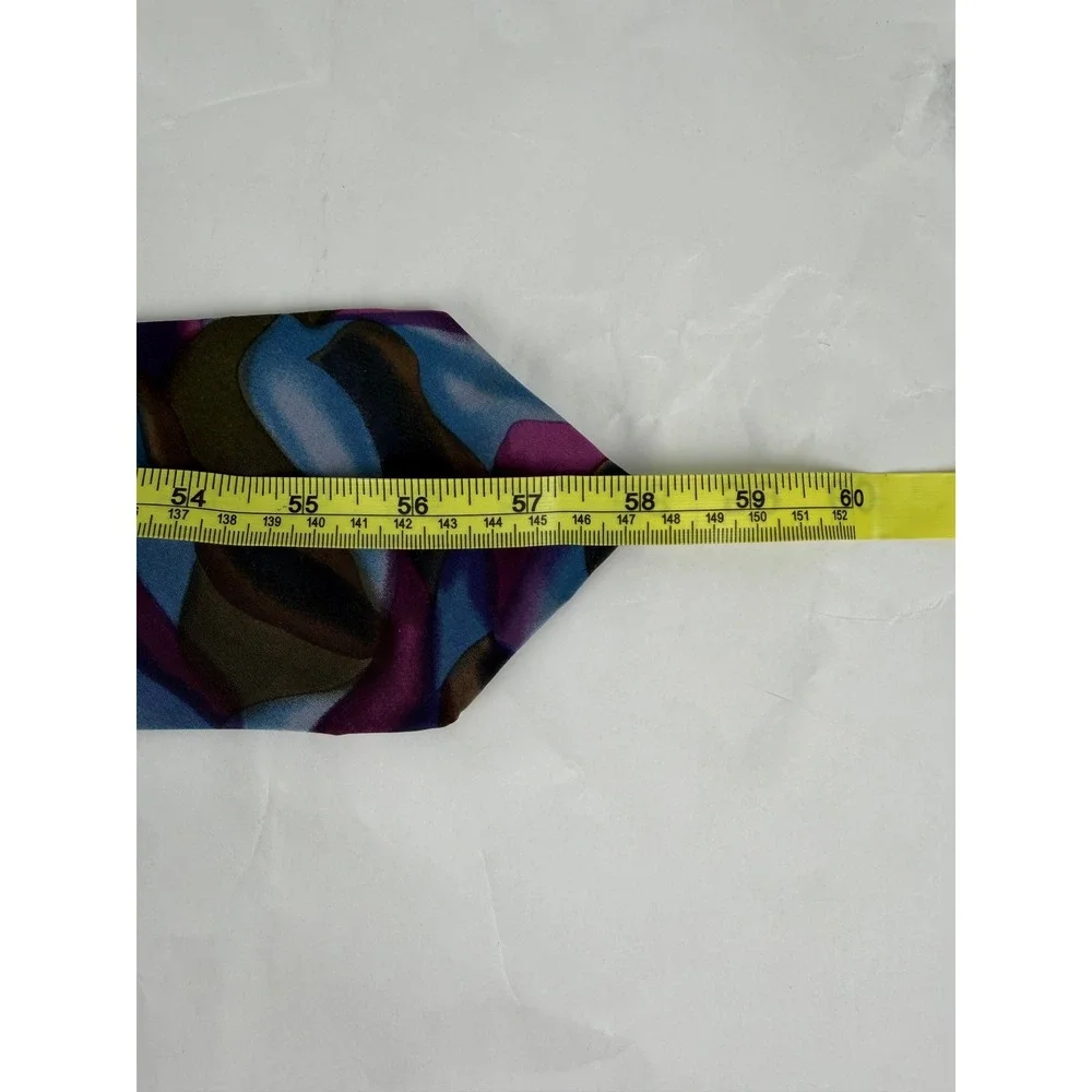 J Garcia Mesa Collection Seven Mens Silk Abstract Pattern Tie Made in USA‎
